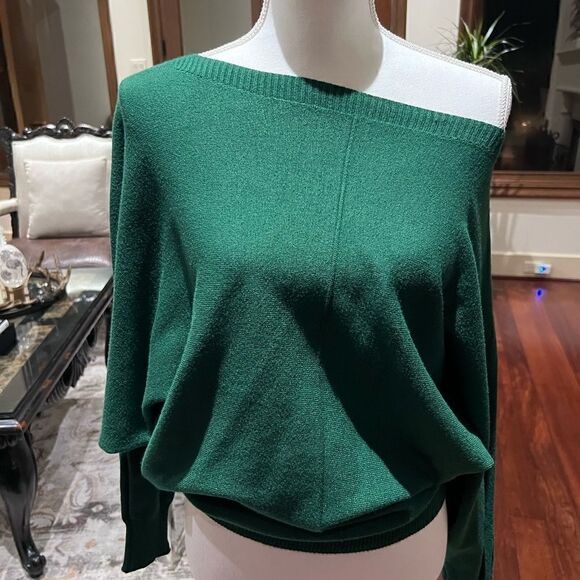Emerald sweater - Picture 2 of 6